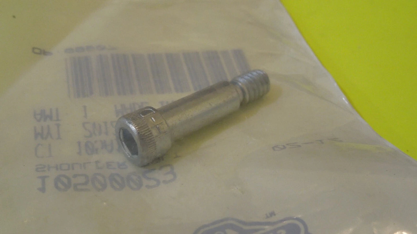 SHOULDER BOLT