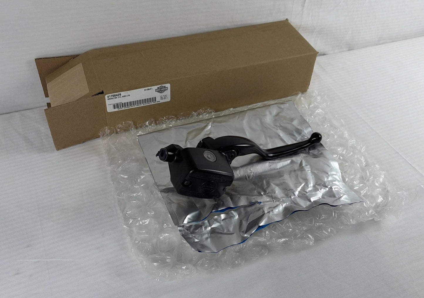H-D, FRONT BRAKE MASTER CYLINDER ASSEMBLY,