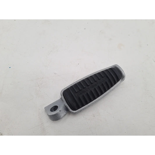 RIDER & PILLION FOOTPEG ASSEMBLY, RIGHT