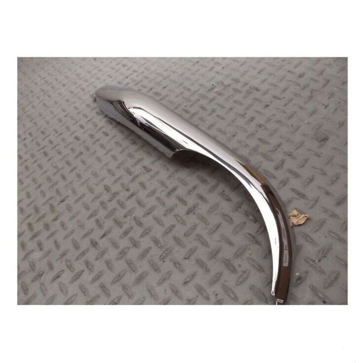 H-D, HEATSHIELD ASSY, FRONT HEADER. (CHROME)