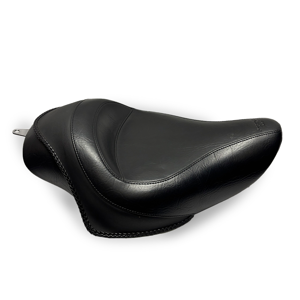 USED MUSTANG VINTAGE SOLO SEAT - BLACK